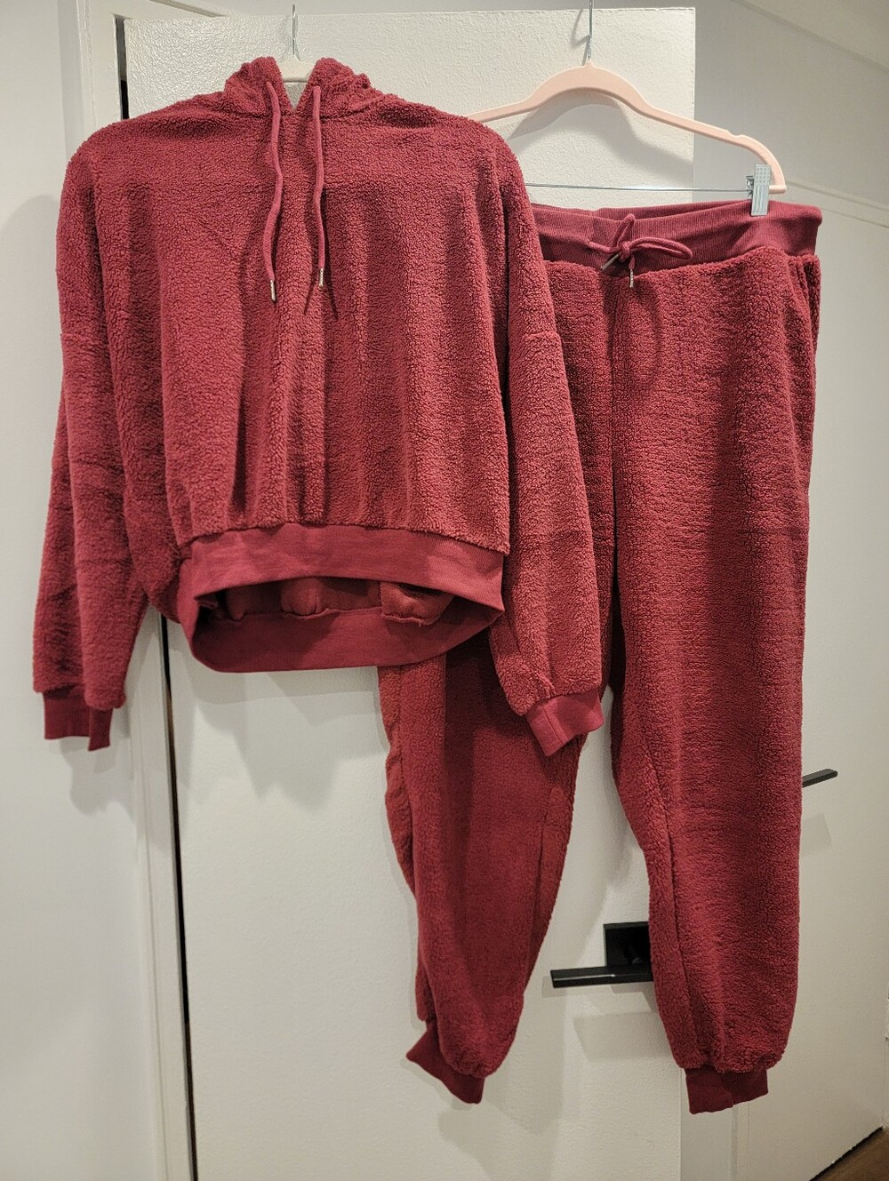 Adore ME Cozy Plush Sherpa Hoode Lounge Set - Burgundy